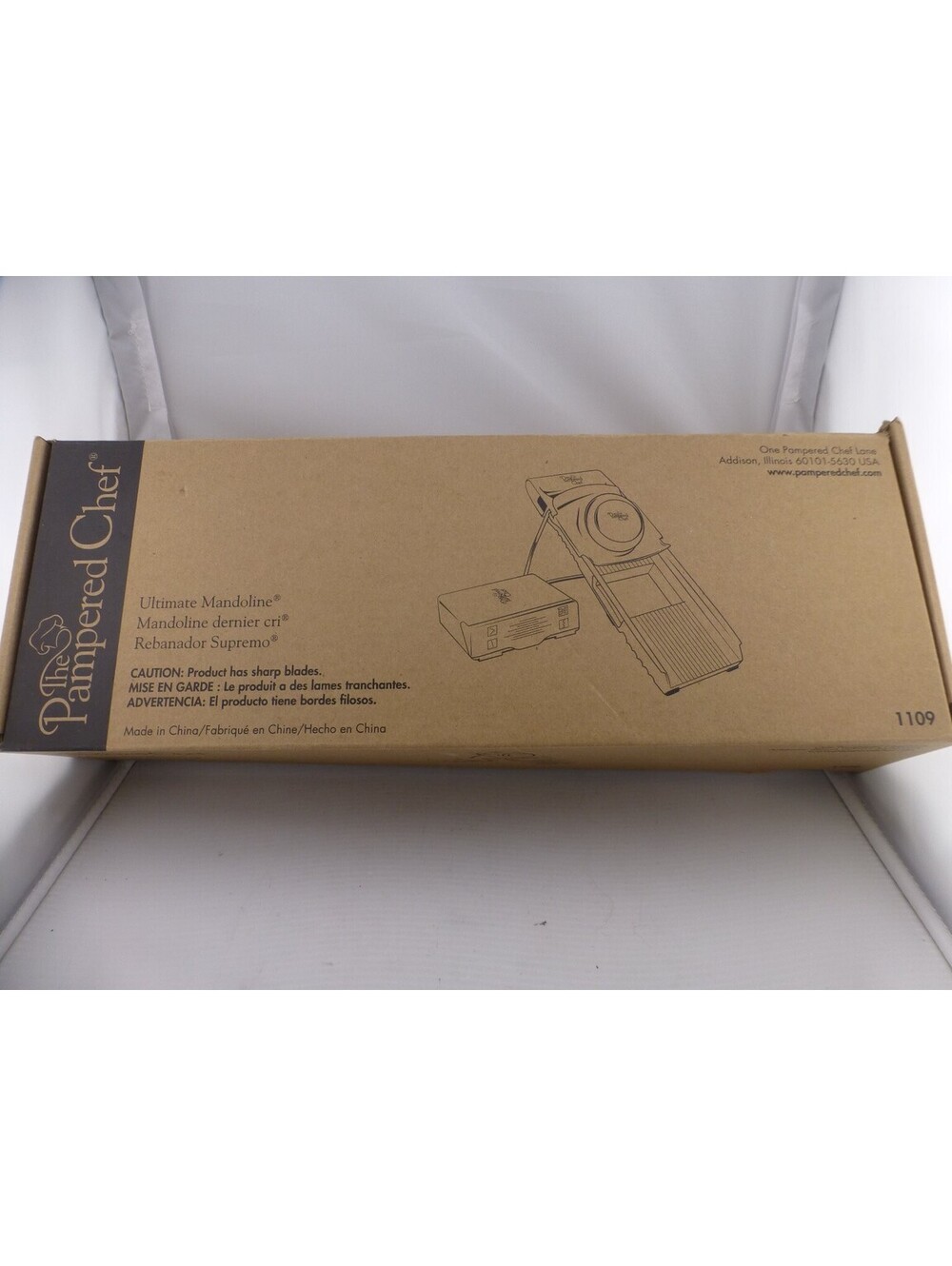 Pampered Chef Ultimate Mandoline Slicer Grater 1109 with Storage Box NEW G1